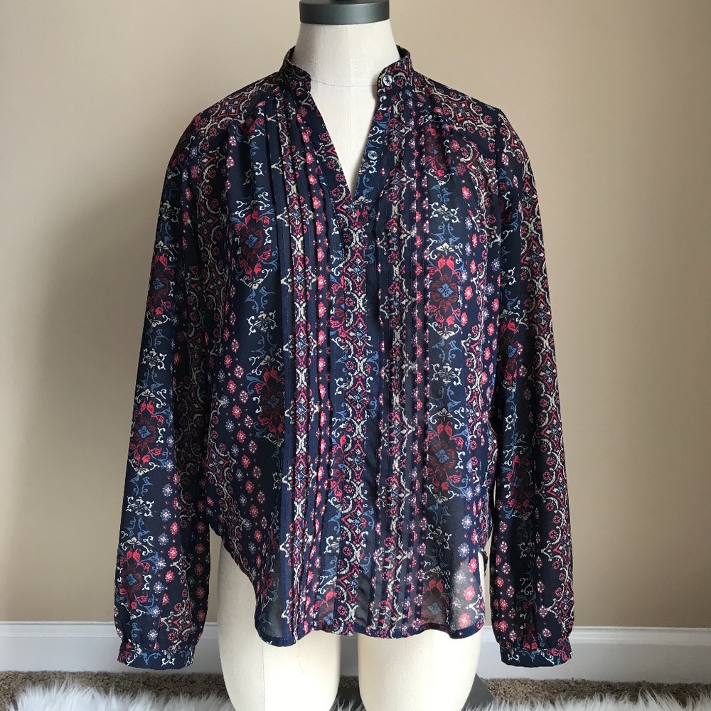 Abercrombie & Fitch Floral Long Sleeve Shirt